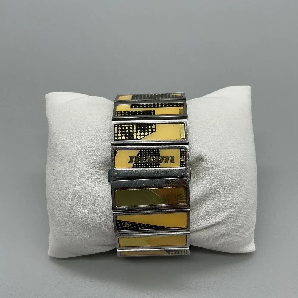 Nixon The Rotolog Mens Watch 35mm Black Dial Yellow Bracelet Not Running